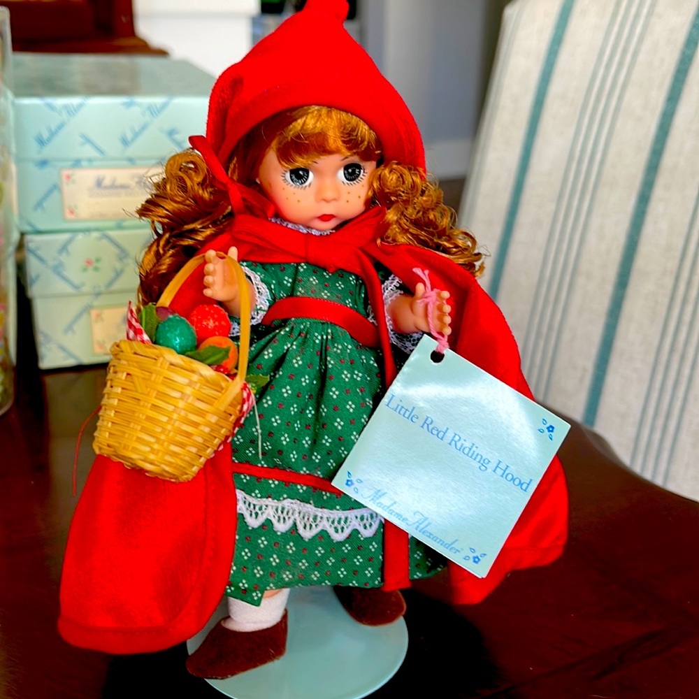 Little Red Riding Hood#13970 Red hair with Blue eyes